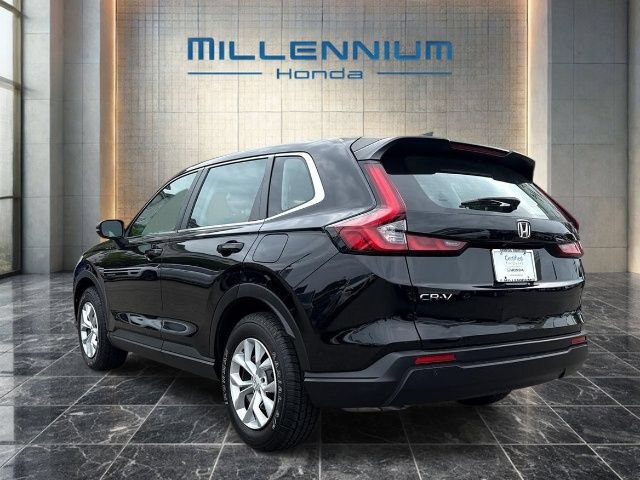 Used 2023 Honda CR-V LX image 2