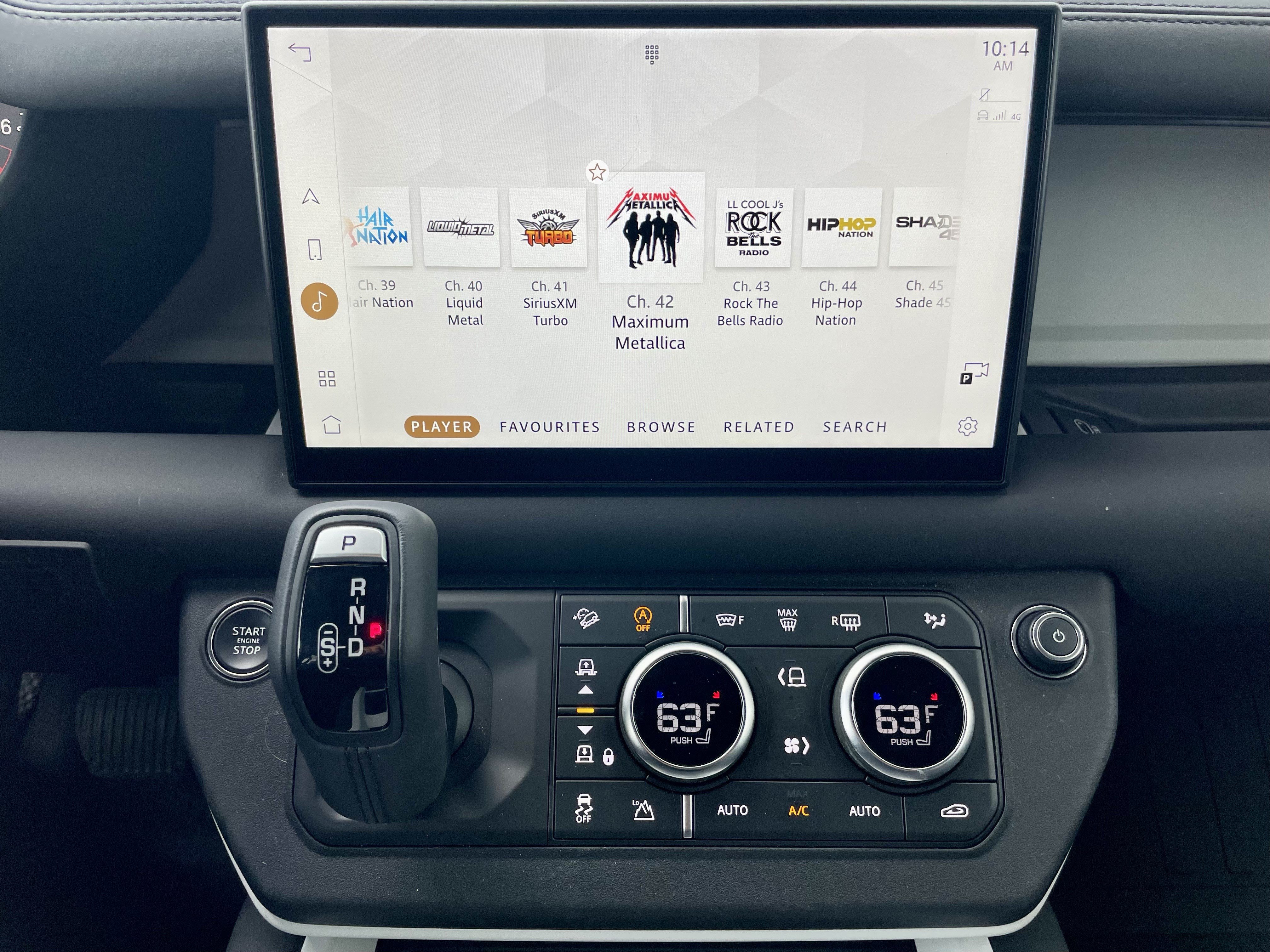 Certified 2025 Land Rover Defender 110 X-Dynamic SE AWD/4WD image 29