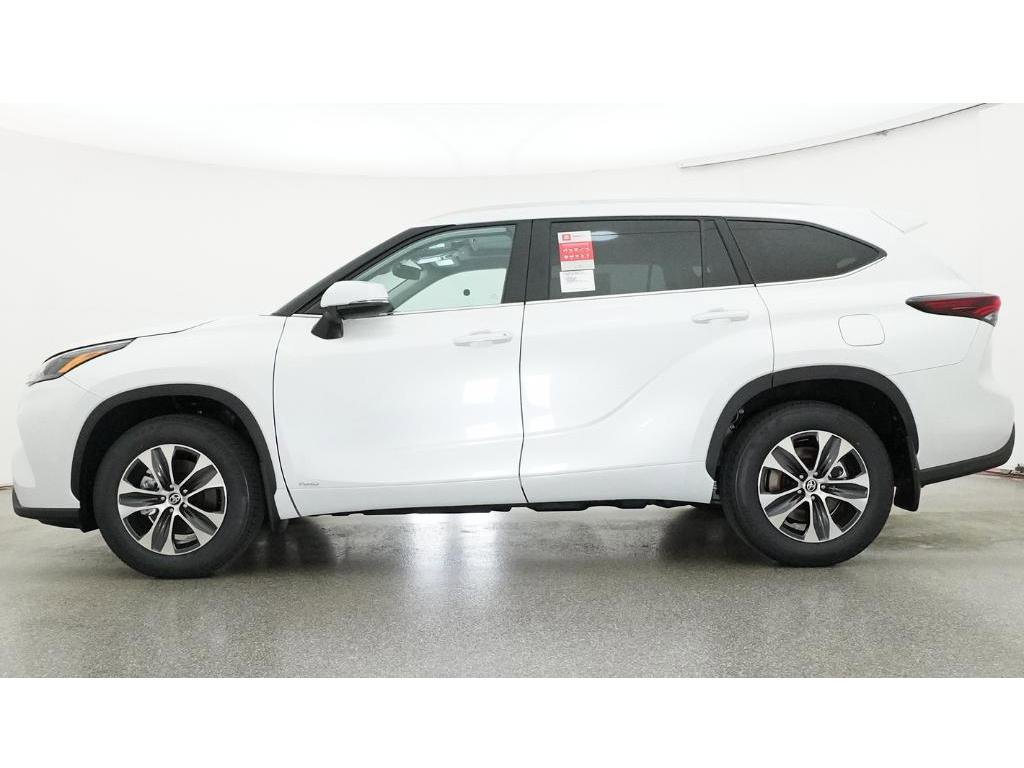 New 2026 Toyota Highlander XLE image 19