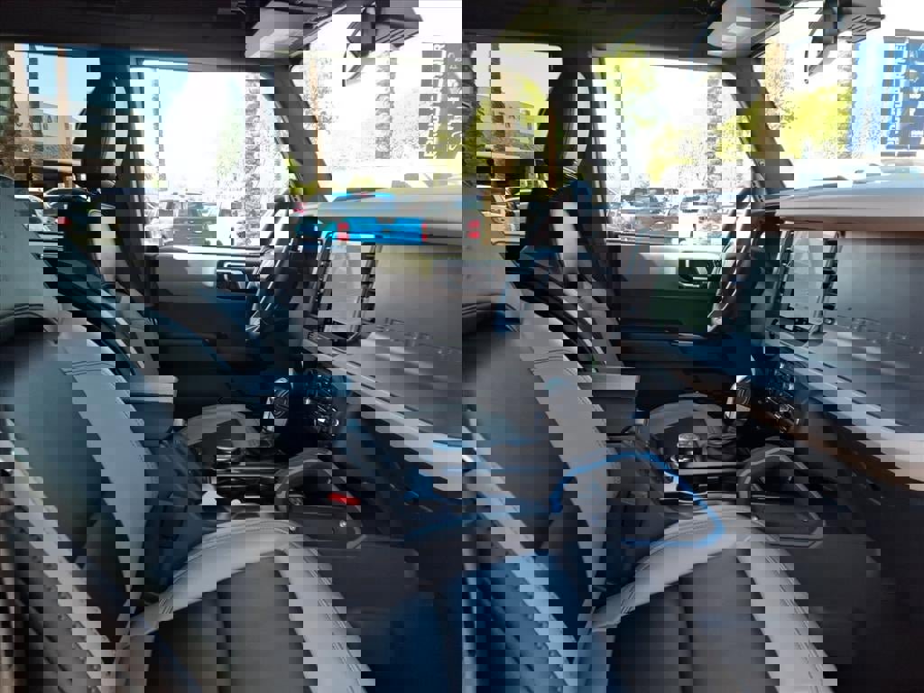 Certified 2024 Ford Bronco Wildtrak image 11