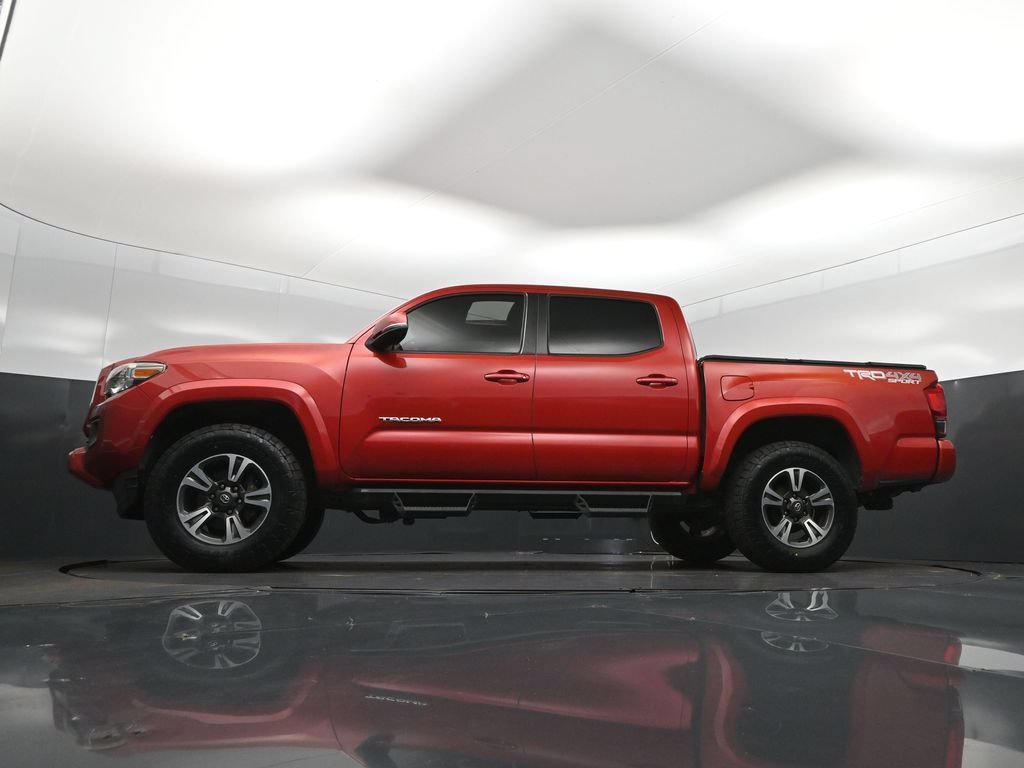 Used 2017 Toyota Tacoma TRD Sport w/ Premium & Technology Package AWD/4WD image 41