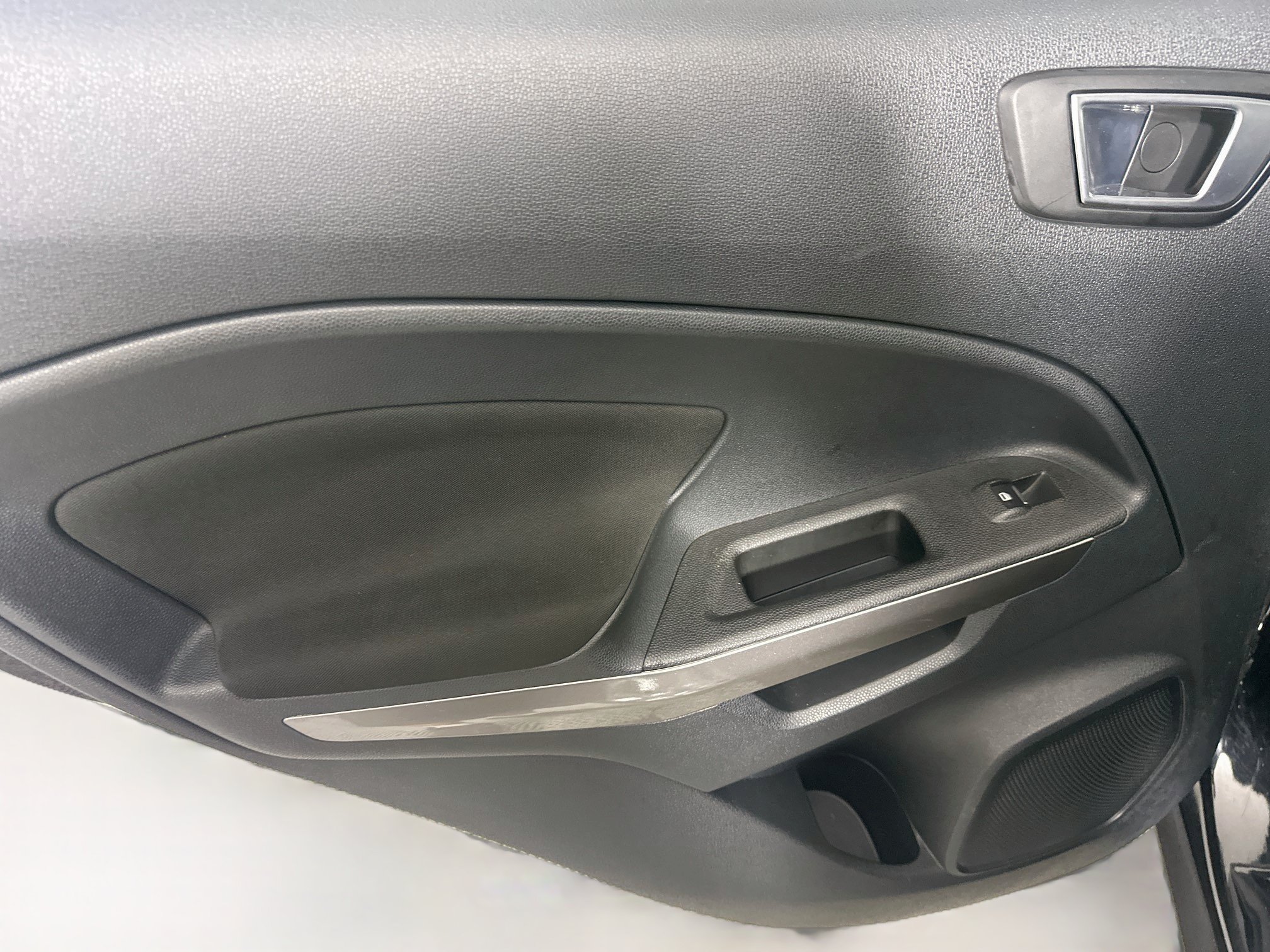 Used 2018 Ford EcoSport SE w/ SE Convenience Package FWD image 25