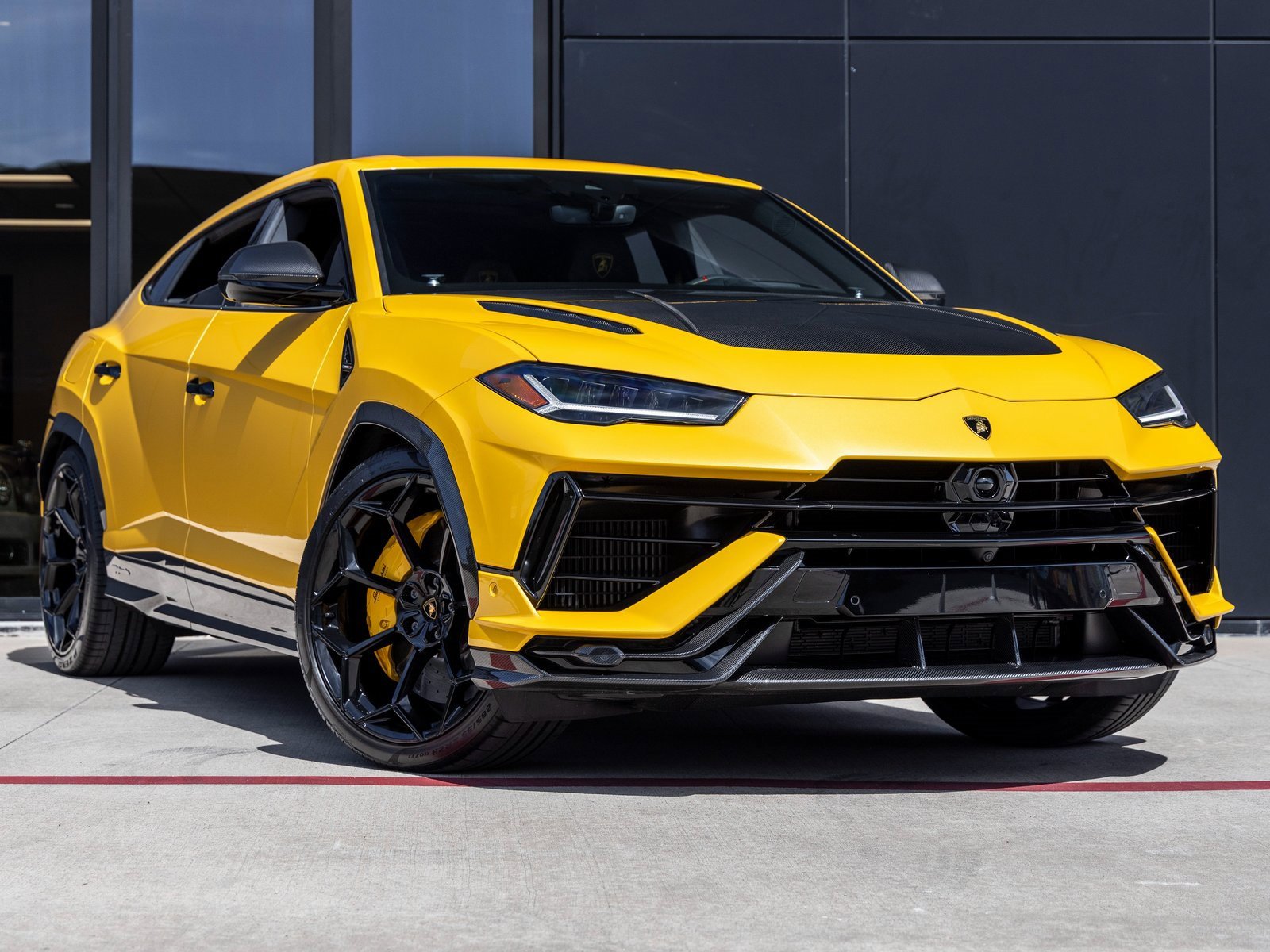 Used 2024 Lamborghini Urus Performante image 2