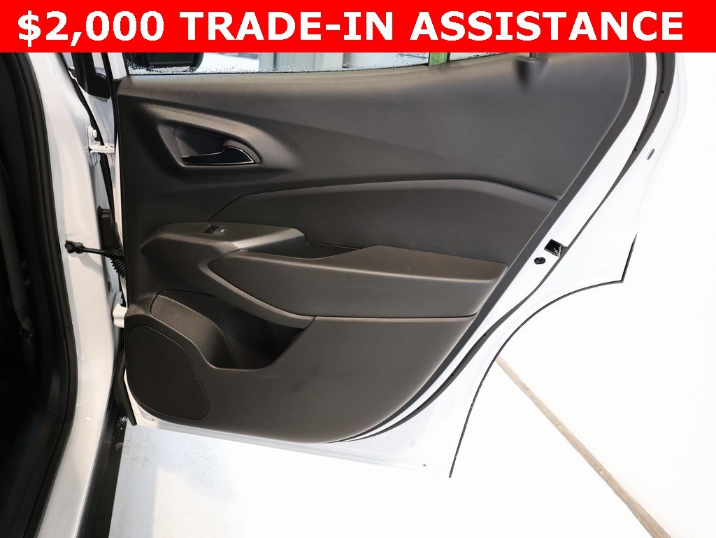 New 2026 Chevrolet Trax RS w/ Sunroof Package image 28