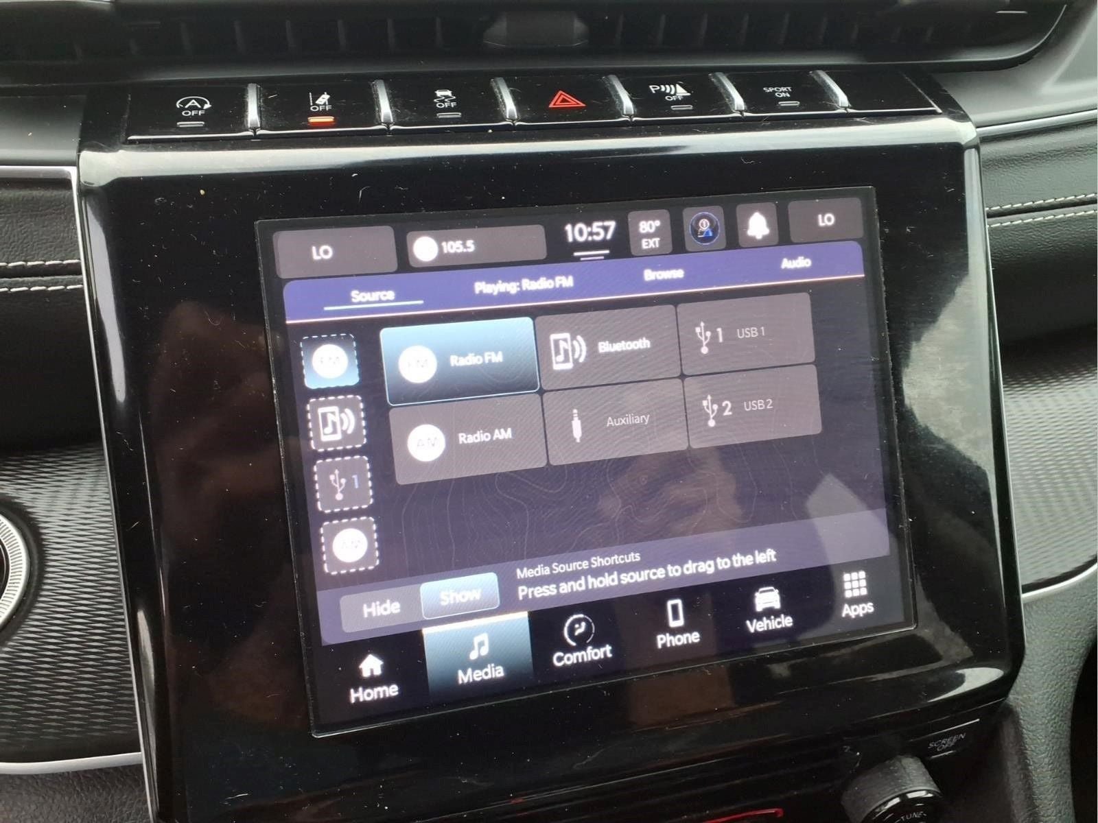 Used 2023 Jeep Grand Cherokee Laredo AWD/4WD image 8