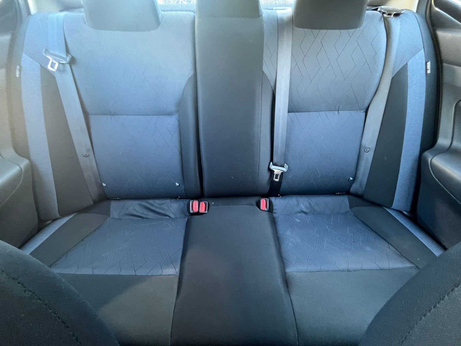 Used 2025 Nissan Versa SV image 36