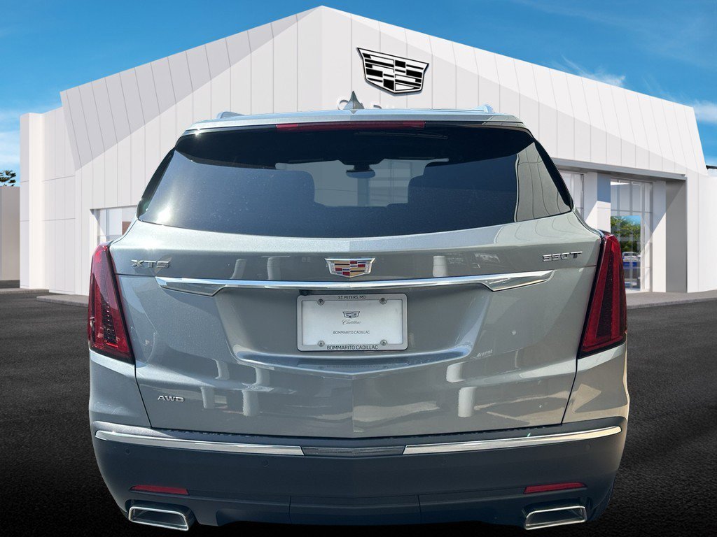 New 2026 Cadillac XT5 Luxury w/ LPO, Floor Liner Package image 3