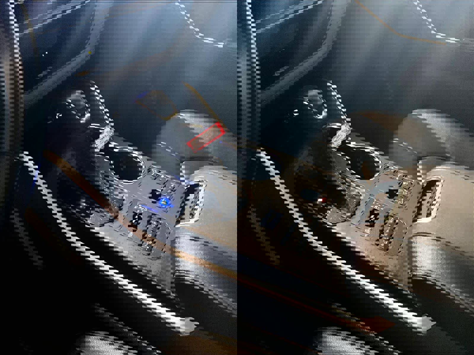 Used 2024 Toyota Highlander XLE image 21