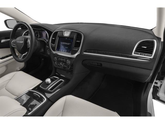 Certified 2019 Chrysler 300 Limited AWD/4WD image 16