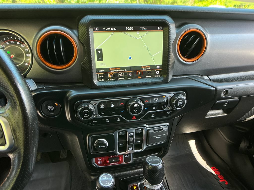 Used 2022 Jeep Gladiator Mojave w/ LED Lighting Group AWD/4WD image 16