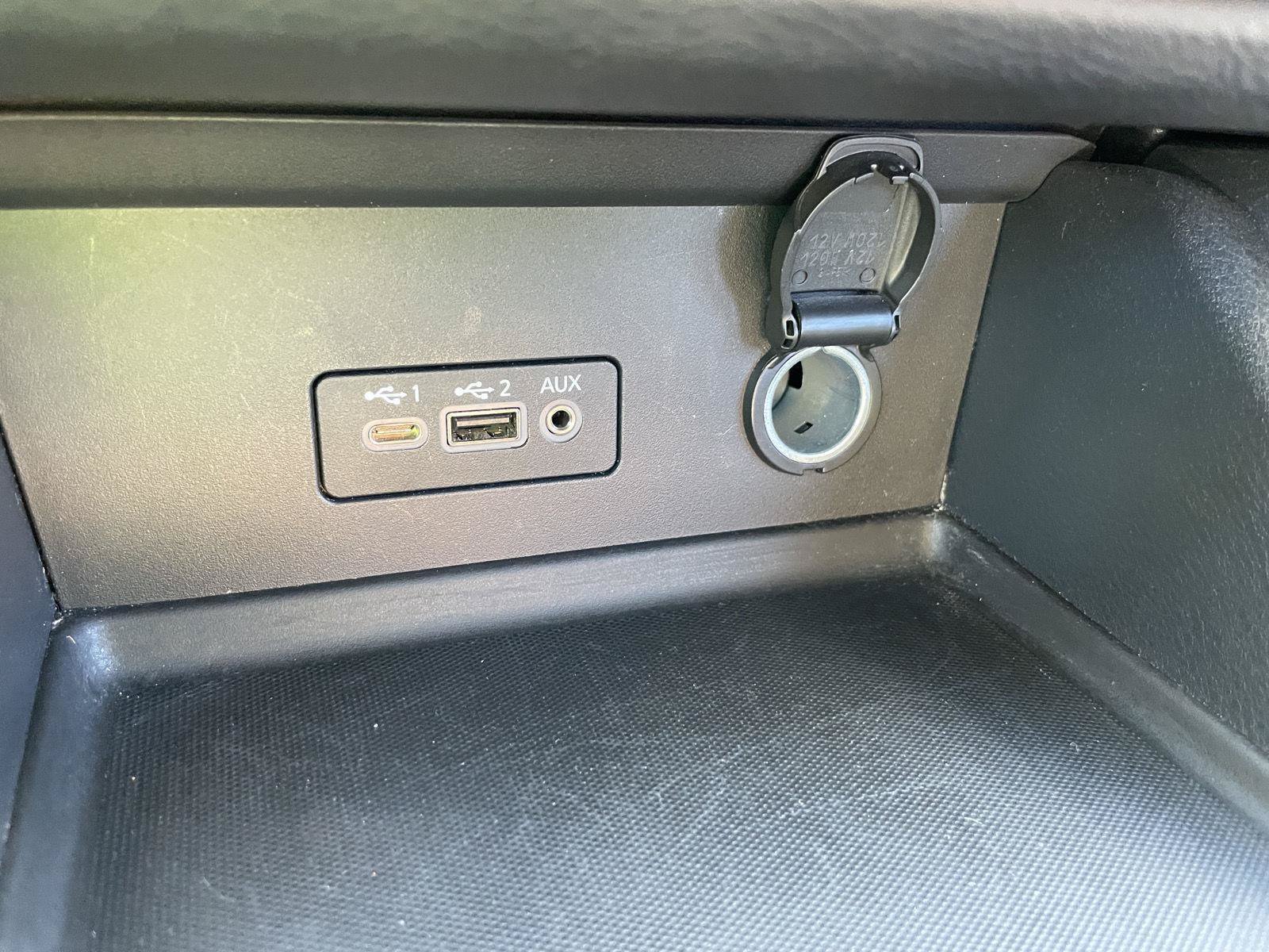Used 2023 Nissan Sentra SV FWD image 29