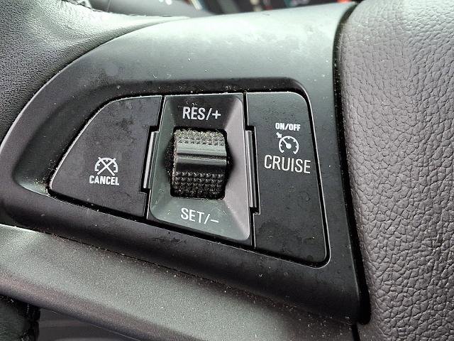 Used 2022 Chevrolet Trax LT w/ Midnight Edition image 20