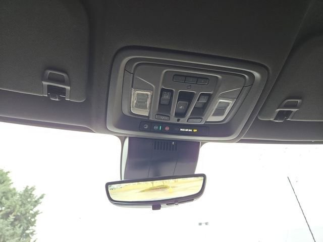 Used 2025 GMC Sierra 3500 Denali w/ Denali Reserve Package image 29