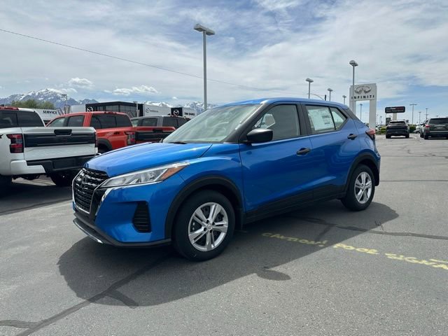 Used 2025 Nissan Kicks Play S image 5