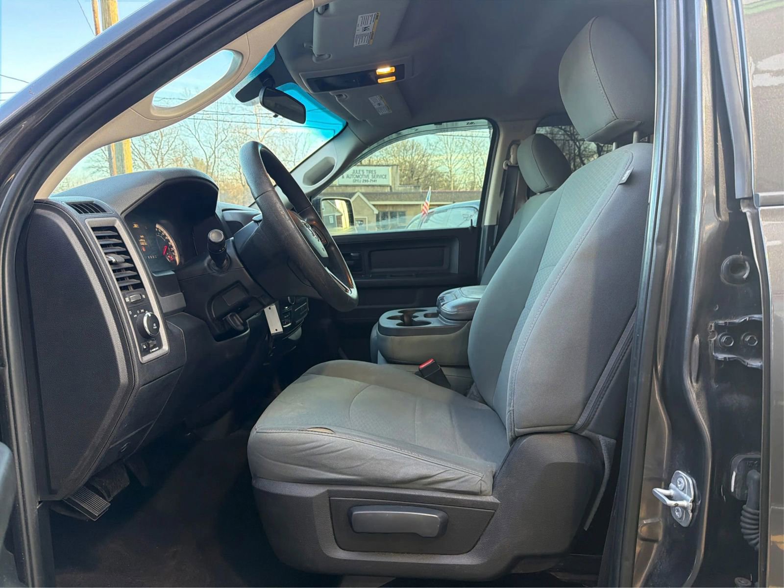 Used 2017 RAM 1500 Express w/ Express Value Package image 16