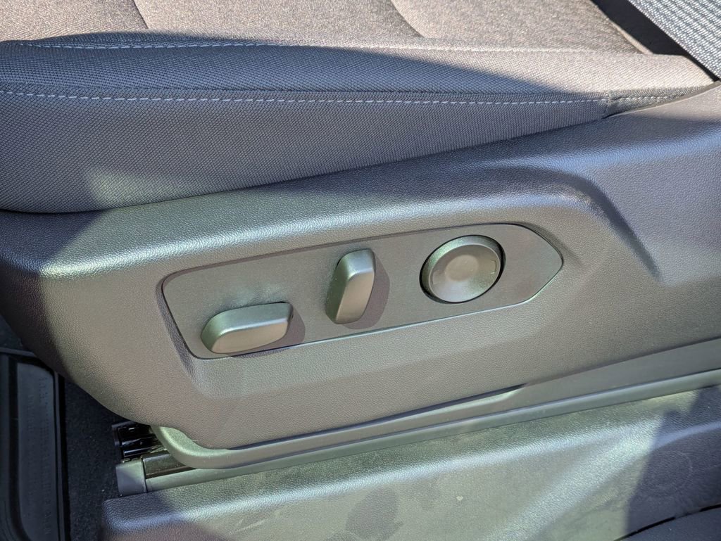 New 2026 Chevrolet Silverado 2500 Custom w/ Custom Value Package image 17