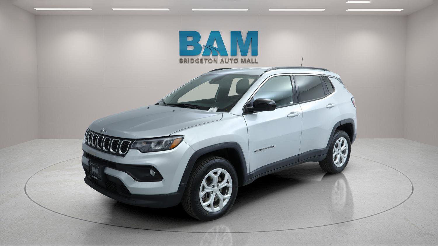Used 2024 Jeep Compass Latitude image 10