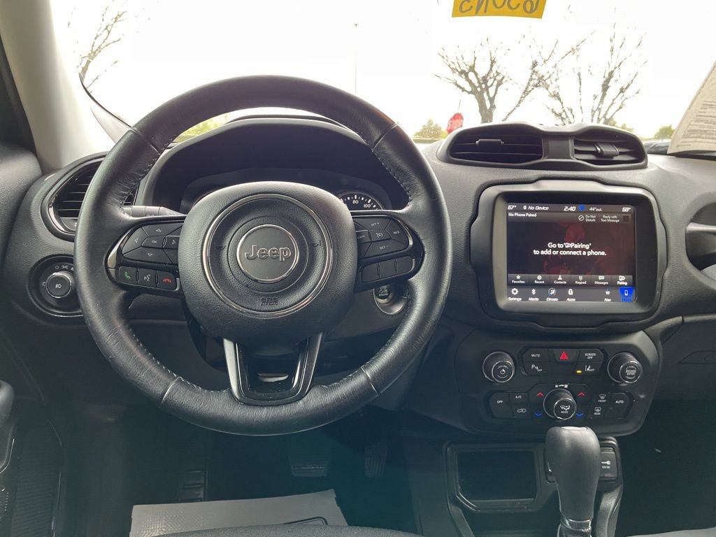 Used 2018 Jeep Renegade Altitude w/ UConnect 8.4 Nav Group FWD image 18