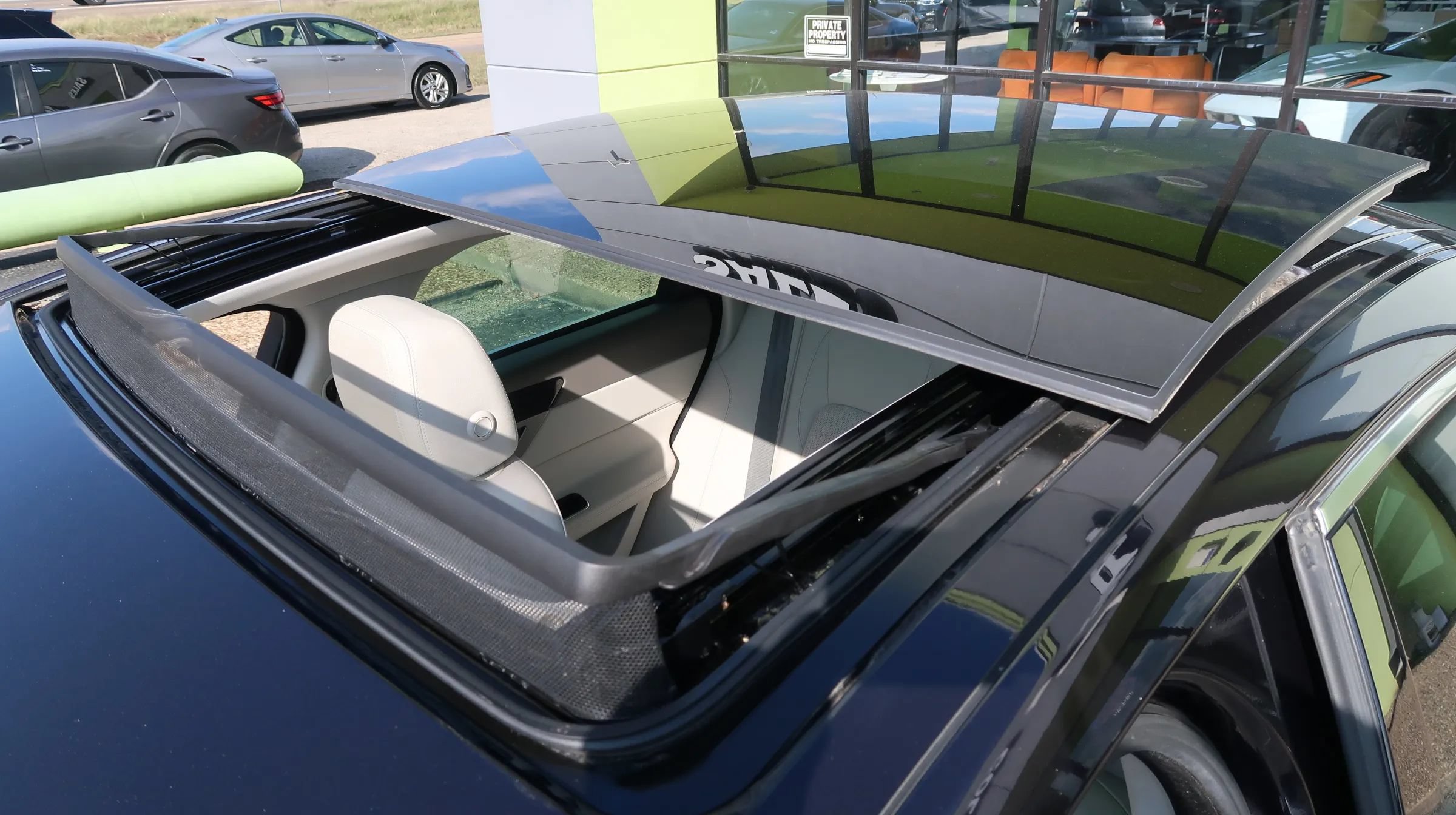 Used 2017 Jaguar XF Prestige RWD image 44