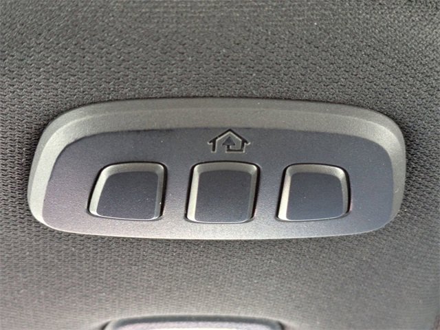 Used 2021 Ford Mustang Shelby GT500 w/ Technology Package image 32