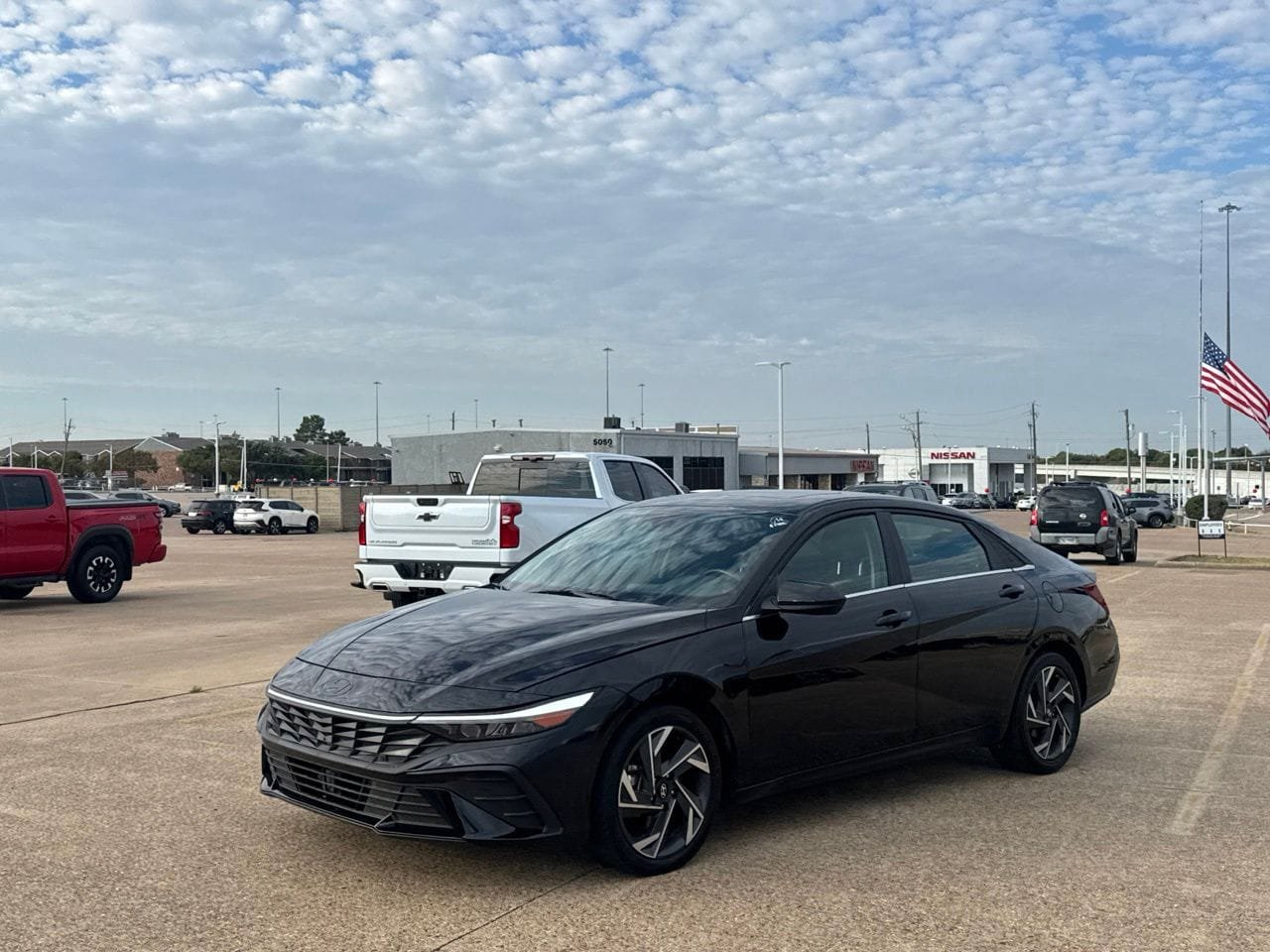 Used 2025 Hyundai Elantra SEL FWD image 10