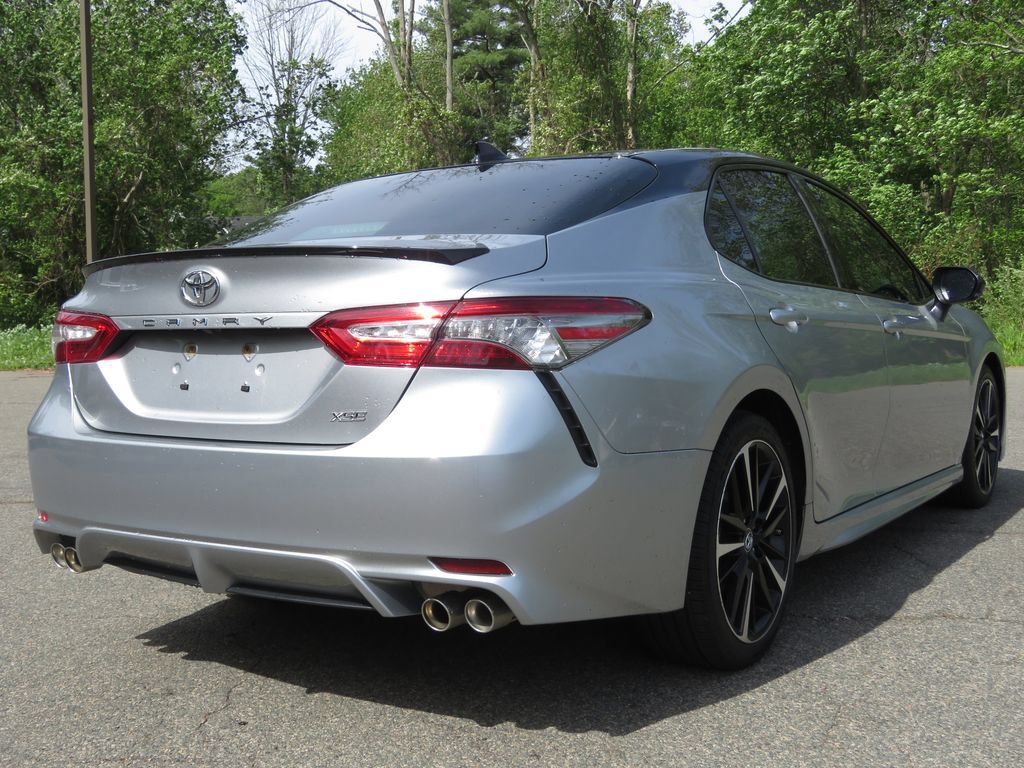 Used 2019 Toyota Camry XSE w/ Navigation Package FWD image 5