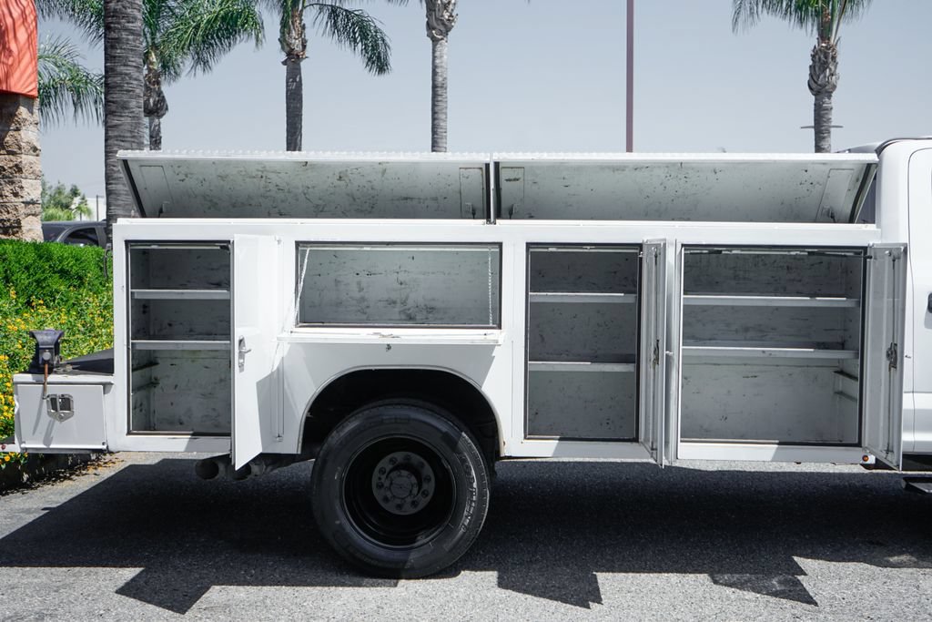 Used 2019 Ford F550 2WD Crew Cab Super Duty image 12