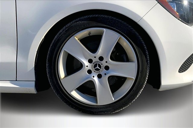 Used 2018 Mercedes-Benz CLA 250 4MATIC image 8