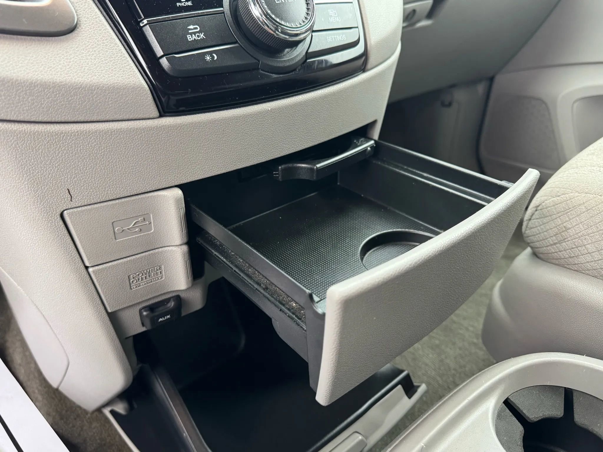 Used 2015 Honda Odyssey EX image 45