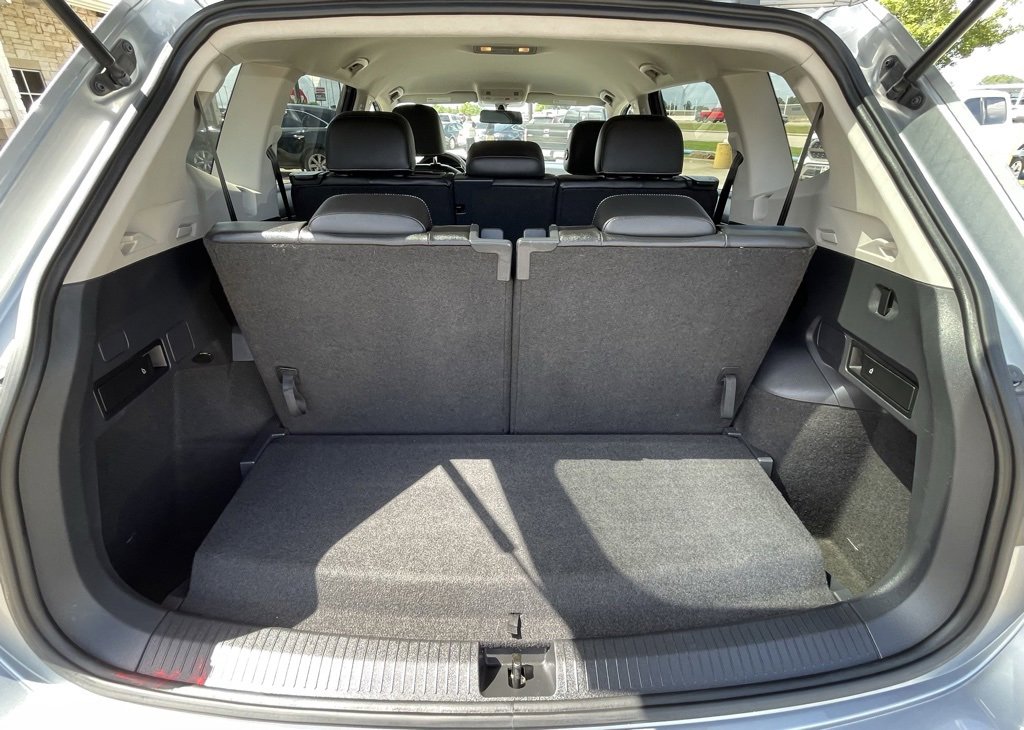 Used 2021 Volkswagen Tiguan SE image 12