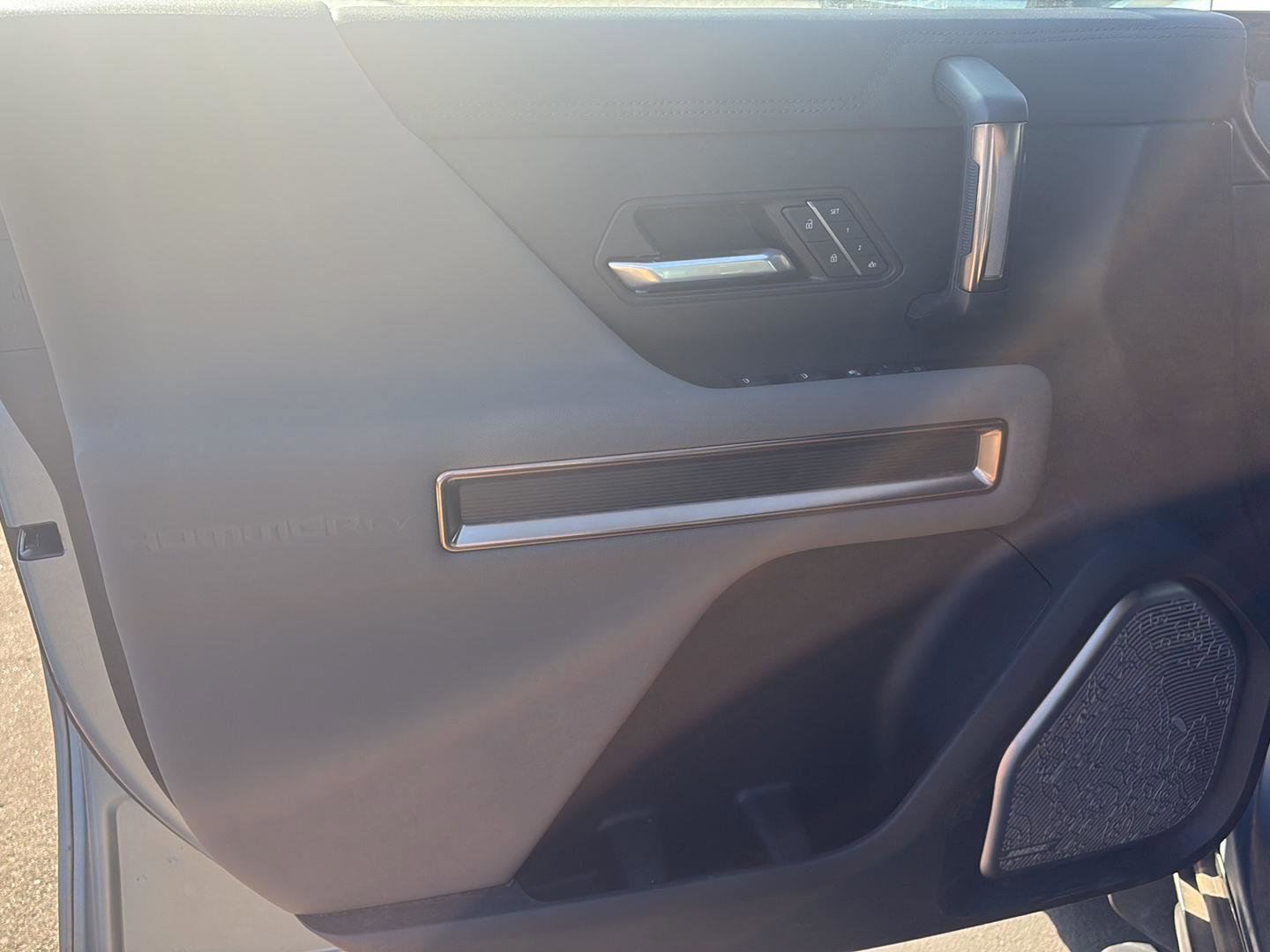Used 2024 GMC Hummer EV 3X w/ Omega Edition image 12
