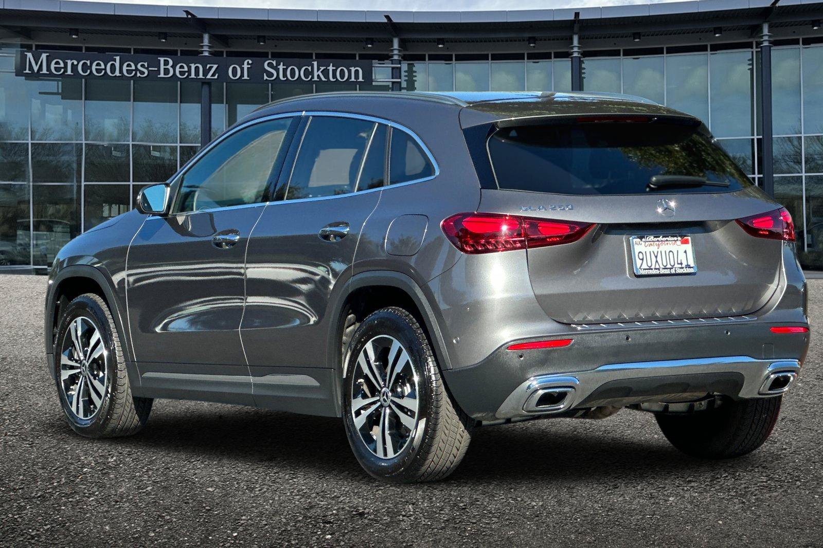 Certified 2025 Mercedes-Benz GLA 250 image 6