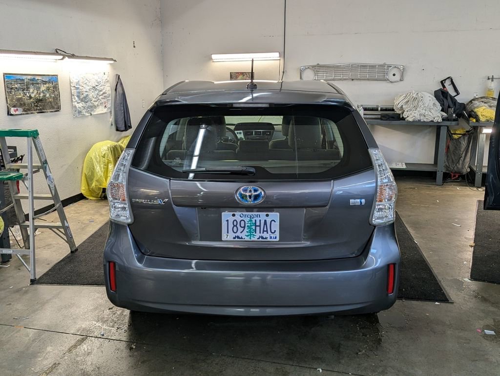 Used 2014 Toyota Prius V Three FWD image 3