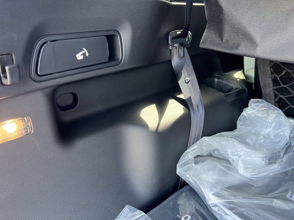 New 2025 Mitsubishi Outlander SE FWD image 14
