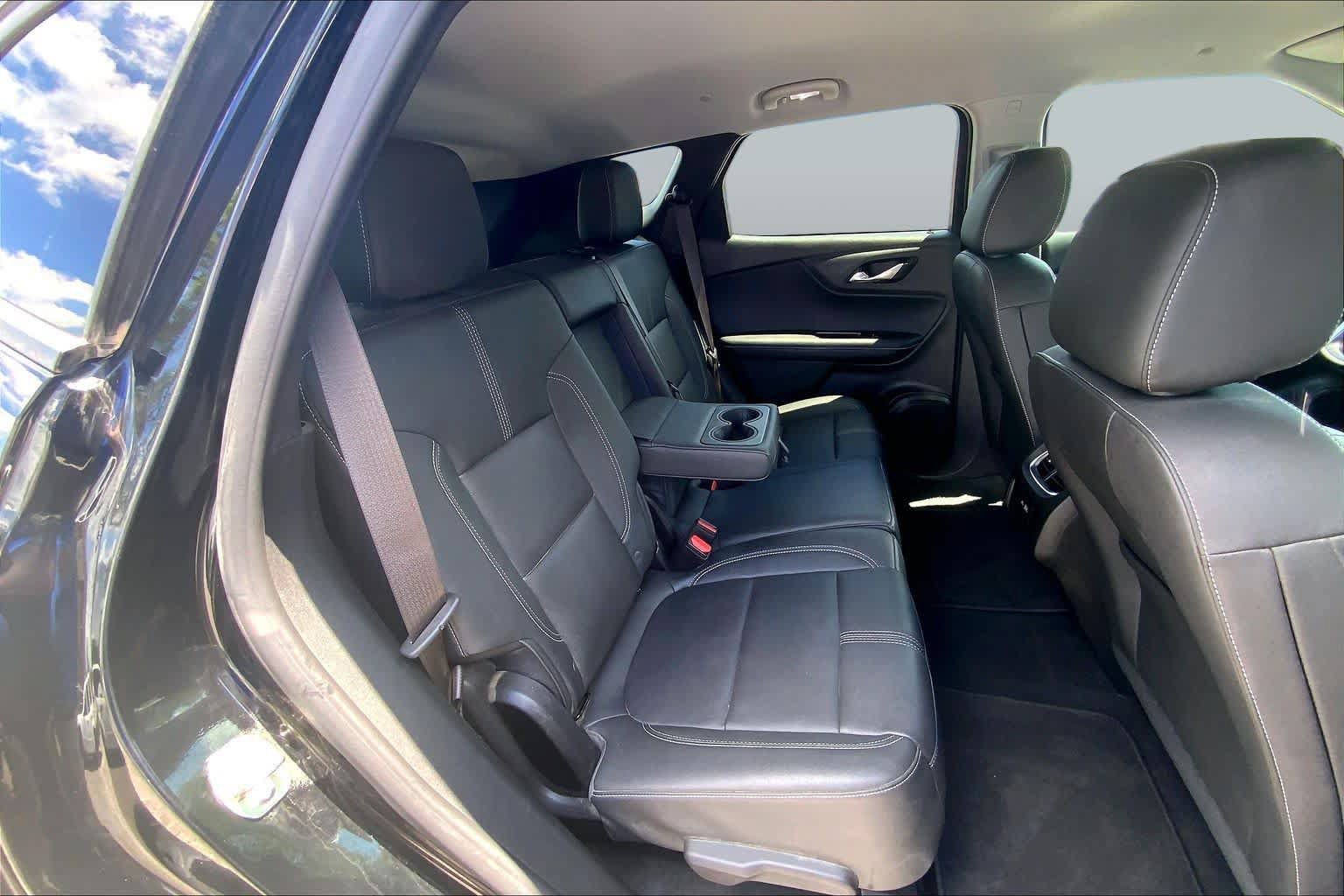 Used 2025 Chevrolet Blazer LT w/ Midnight/Sport Edition AWD/4WD image 19