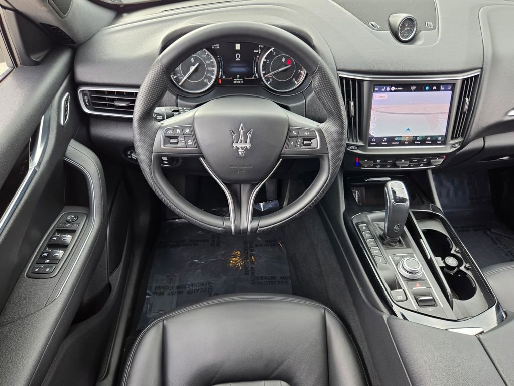 Used 2023 Maserati Levante GT image 12