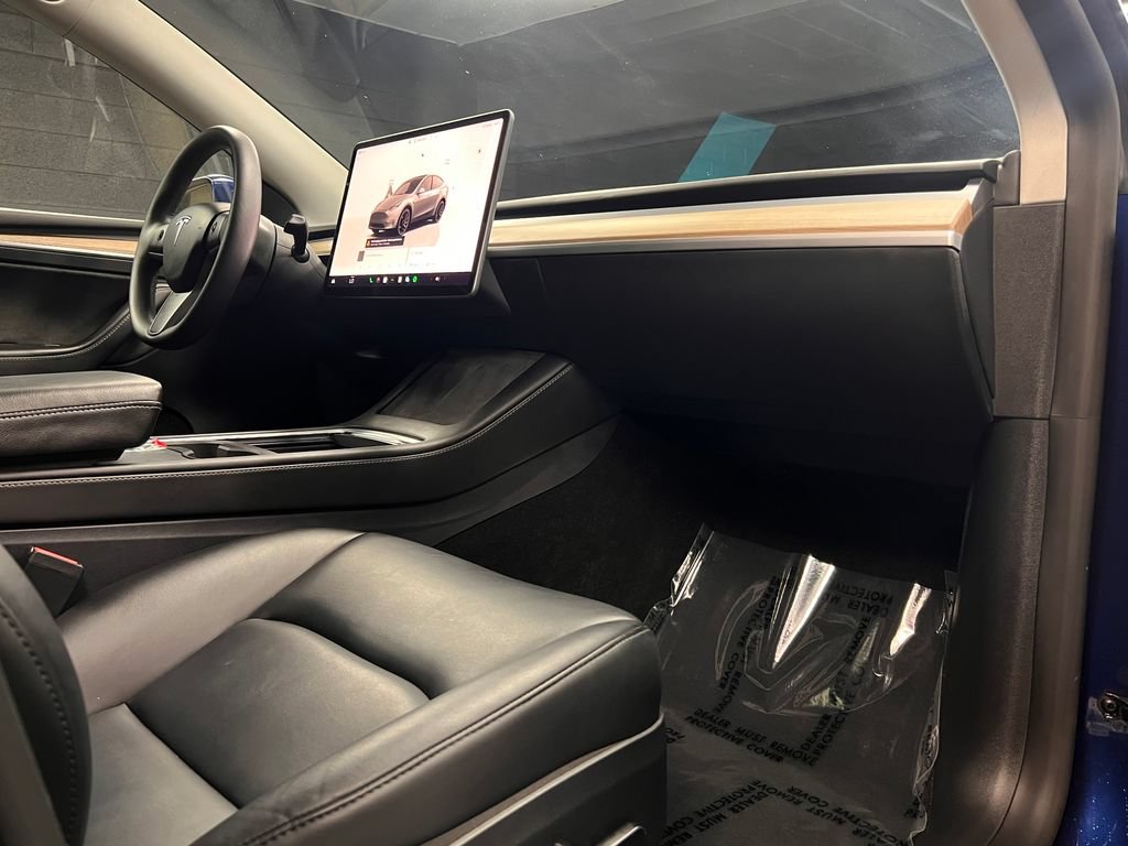 Used 2023 Tesla Model Y Performance AWD/4WD image 7