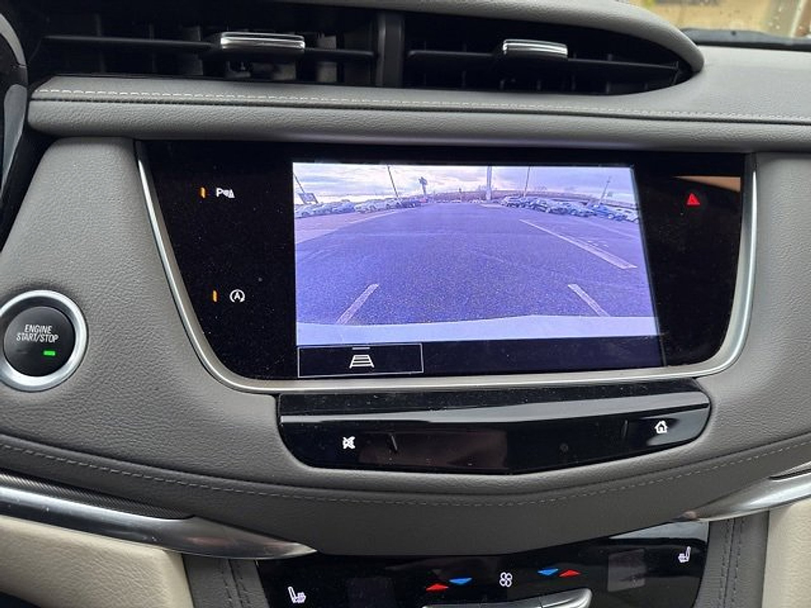 Used 2022 Cadillac XT5 Premium Luxury image 16