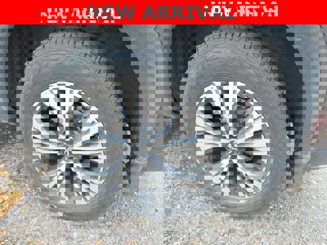 Used 2021 Nissan Rogue SV image 10