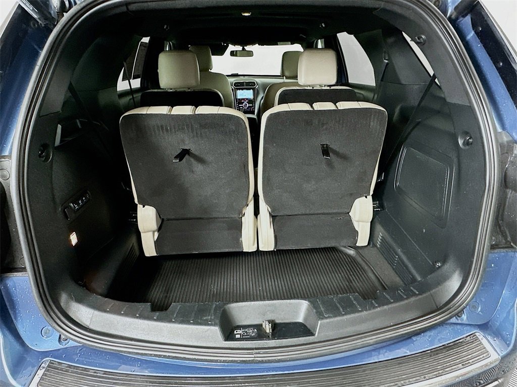 Used 2018 Ford Explorer Limited w/ Class II Trailer Tow Package image 26