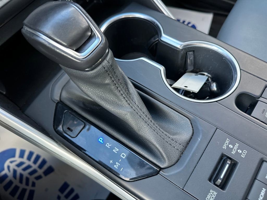 Used 2021 Toyota Highlander XLE image 28