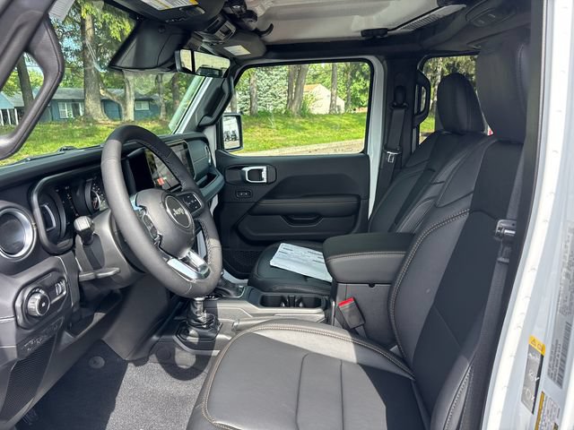 New 2027 Jeep Wrangler Unlimited Sahara AWD/4WD image 6