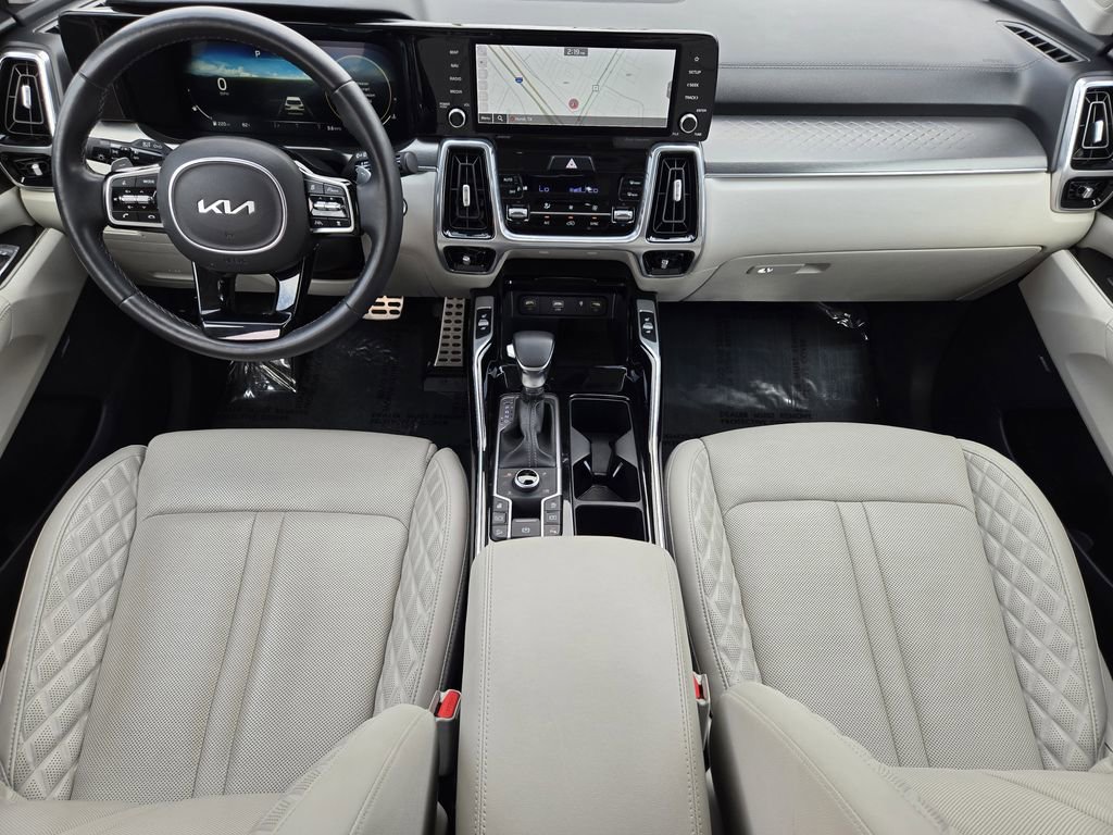 Certified 2023 Kia Sorento SX image 5