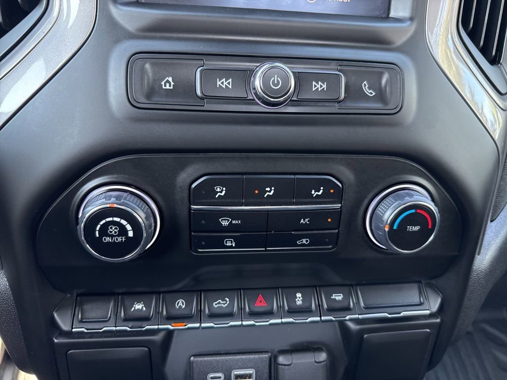 Used 2025 Chevrolet Silverado 1500 W/T image 27