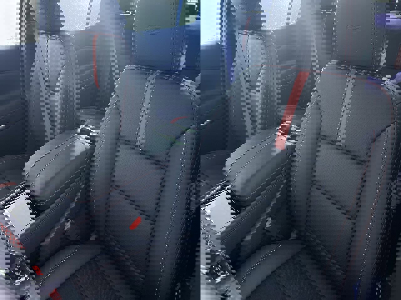 New 2026 Chevrolet Traverse RS w/ LPO, Floor Liner Package image 12