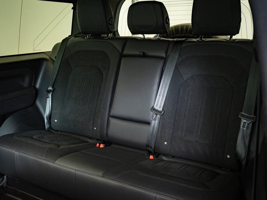 Used 2022 Land Rover Defender 90 V8 image 30