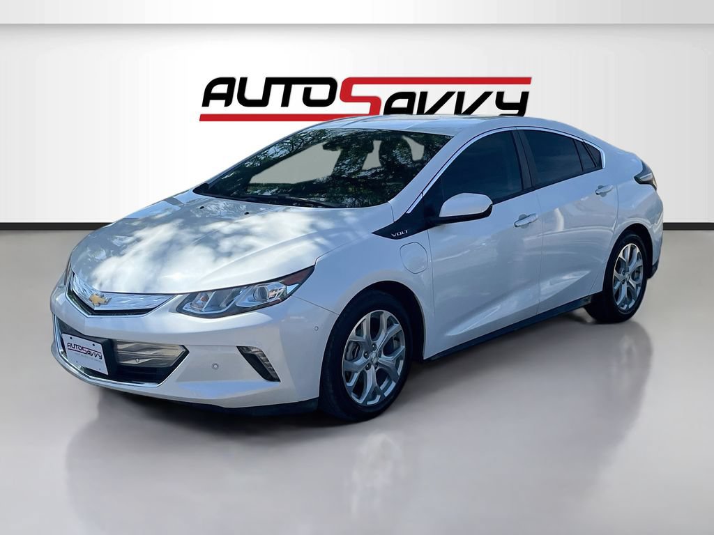 Used 2018 Chevrolet Volt Premier w/ Driver Confidence Package FWD image 3