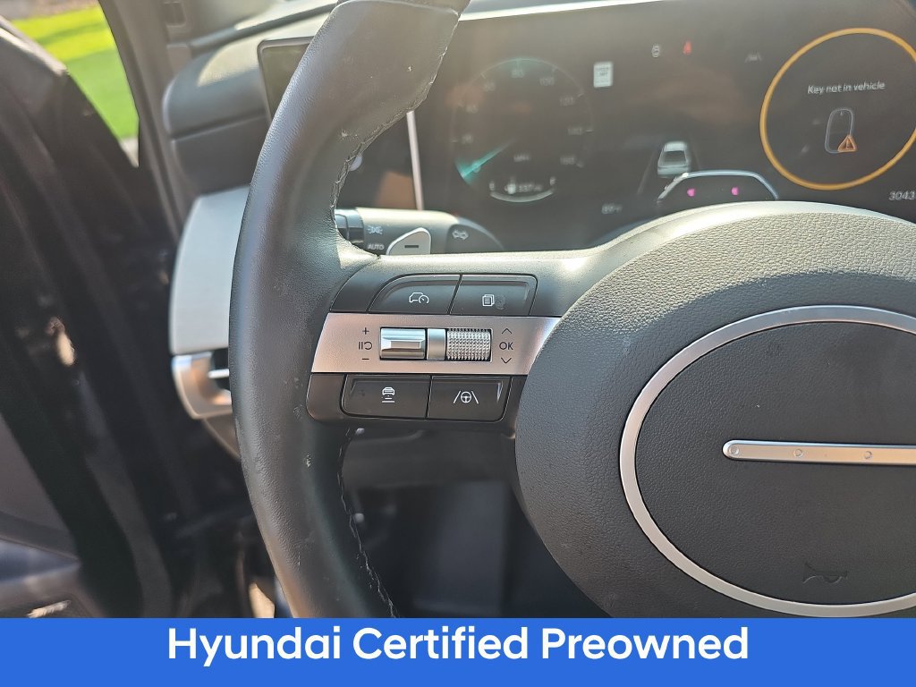 Certified 2025 Hyundai Santa Cruz Limited AWD/4WD image 16