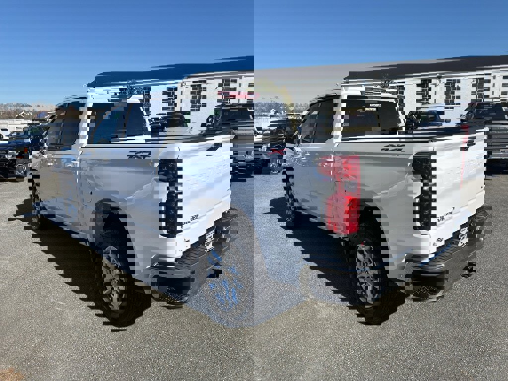 New 2026 Chevrolet Silverado 1500 LT w/ Leather Package image 4