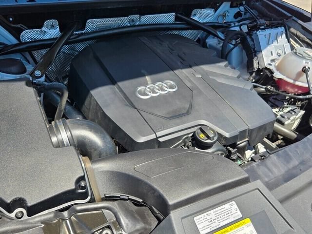 Used 2023 Audi Q5 2.0T Premium w/ Convenience Package AWD/4WD image 7